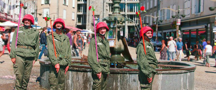 photo des soldats du Régiment de l'Amour par la Cie Pare-Choc